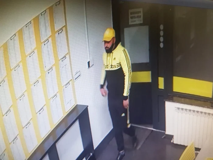 Tânărul a sustras suma de 17.000 de lei prin ameninţare