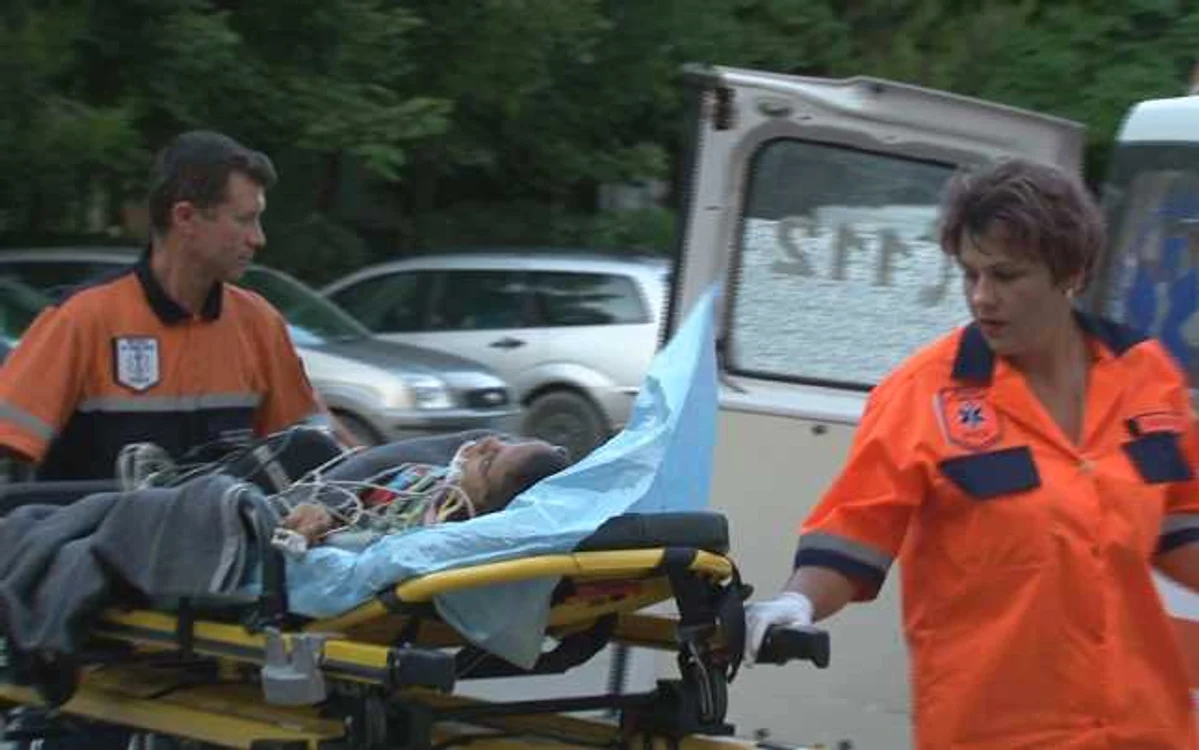 Fetiţa de 9 ani a fost transferata la Spitalul Sfânta Maria din Iaşi