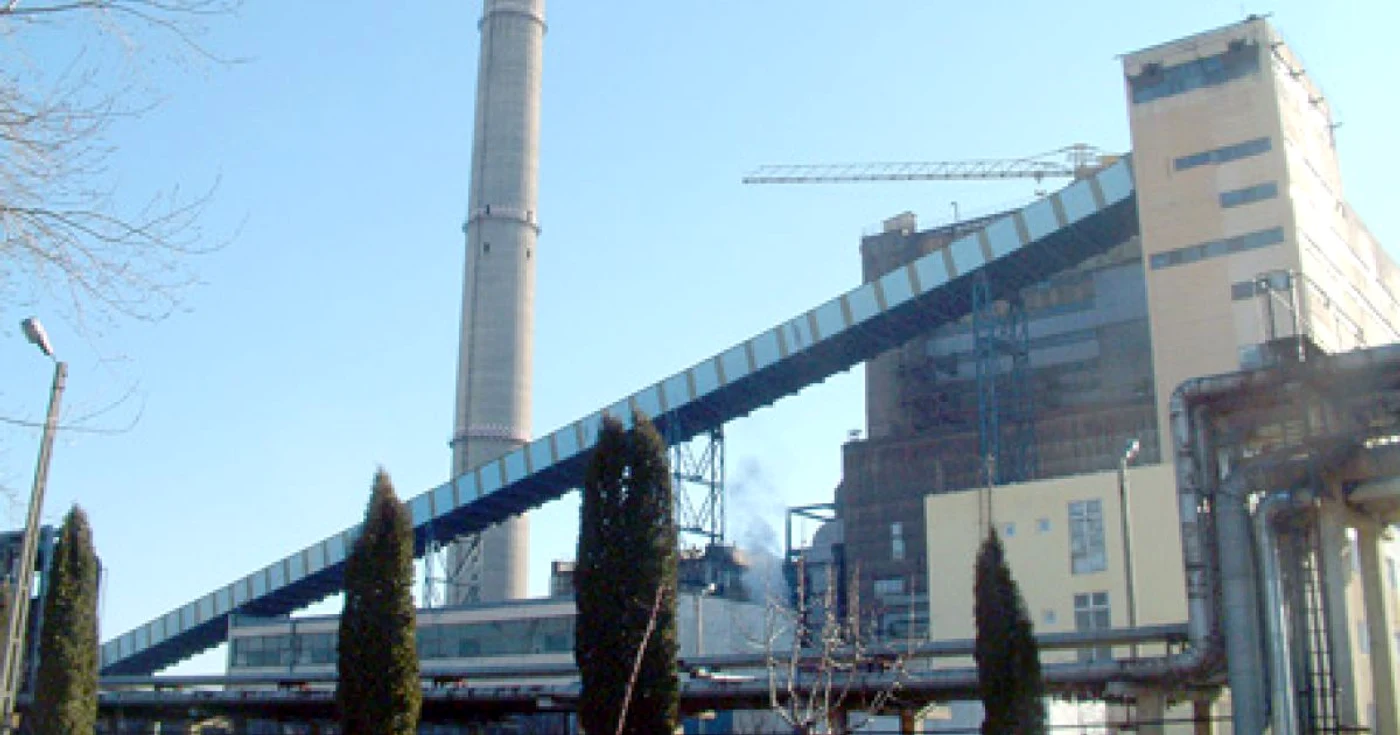 cele două cazane care asigură încălzirea oraşului vor fi repuse în funcţiune abia în toamnă