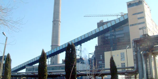 cele două cazane care asigură încălzirea oraşului vor fi repuse în funcţiune abia în toamnă