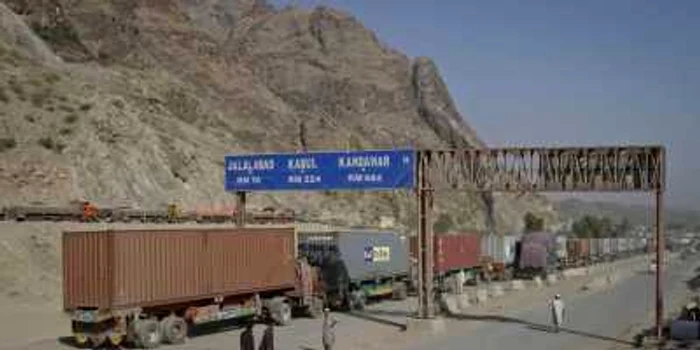 Redeschiderea celor două rute de acces în Afganistan dinspre Pakistan va diminua semnificativ costurile de transport ale SUA pentru aprovizionarea trupelor americane de pe teritoriul afgan