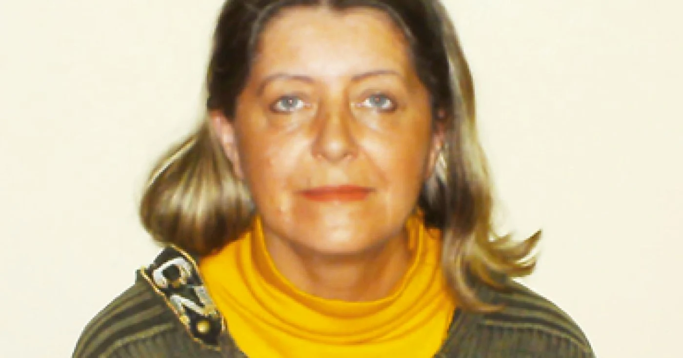 Suceava: Mariana Dragomirescu: Îi duce pe copii în lumea culorilor (PORTRET)