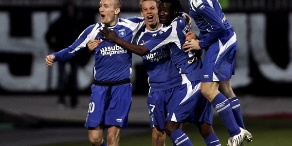Jucătorii lui Auxerre sărbătoresc calificarea