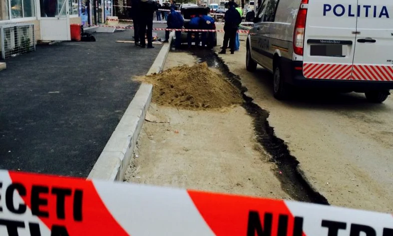 Cadavrul a fost transportat la Medicină Legală pentru autopsiere  FOTO arhivă Adevărul