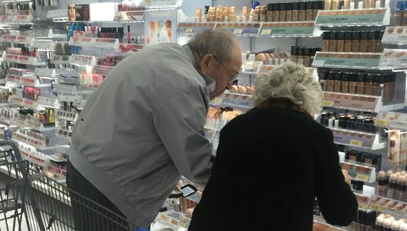 
    Un cuplu trecut de prima tinerețe dă lecții de iubireFoto: Facebook  