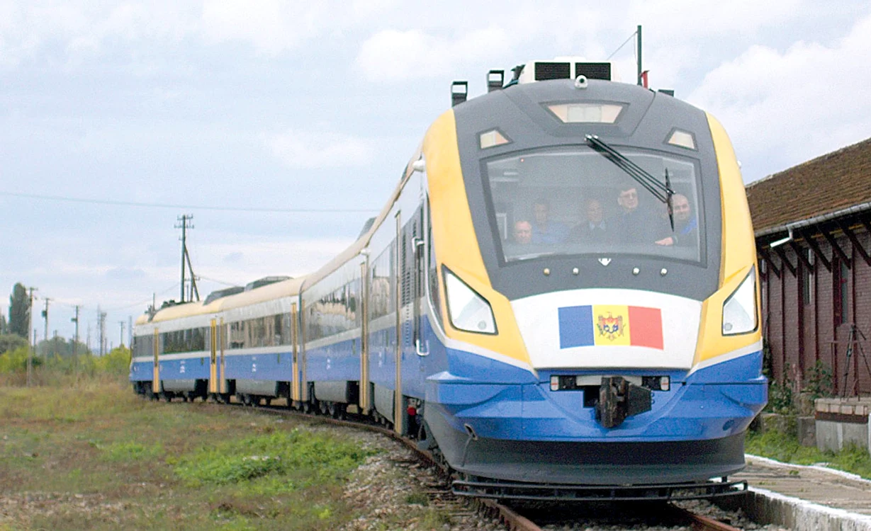 
    Garnitura a fost pusă în circulaţie  începând de ieriFoto: Ministerul Transporturilor  