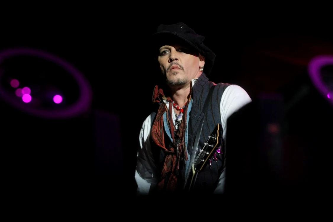 Johnny Depp deţine proprietăţi în numeroase zone ale lumii, precum Hawaii,
comitatul britanic Somerset, cartierul West Hollywood din Los Angeles, dar şi o
insulă în Bahamas FOTO Dorin Constanda