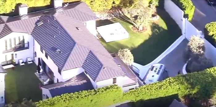 Reşedinţa Rihannei a fost ţinta unui atac. FOTO: captură video NBC News