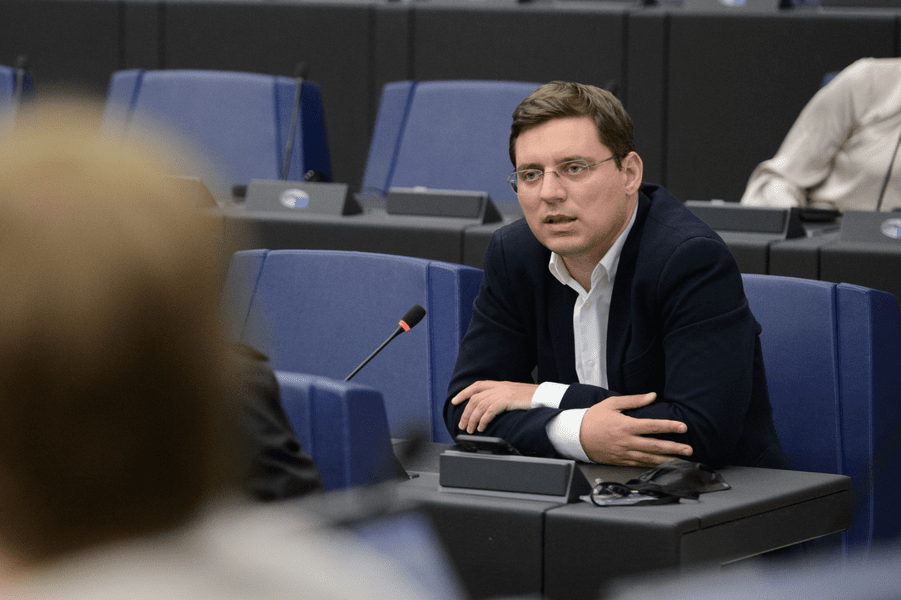 Noi bani pentru sprijinirea dialogului social la nivel european