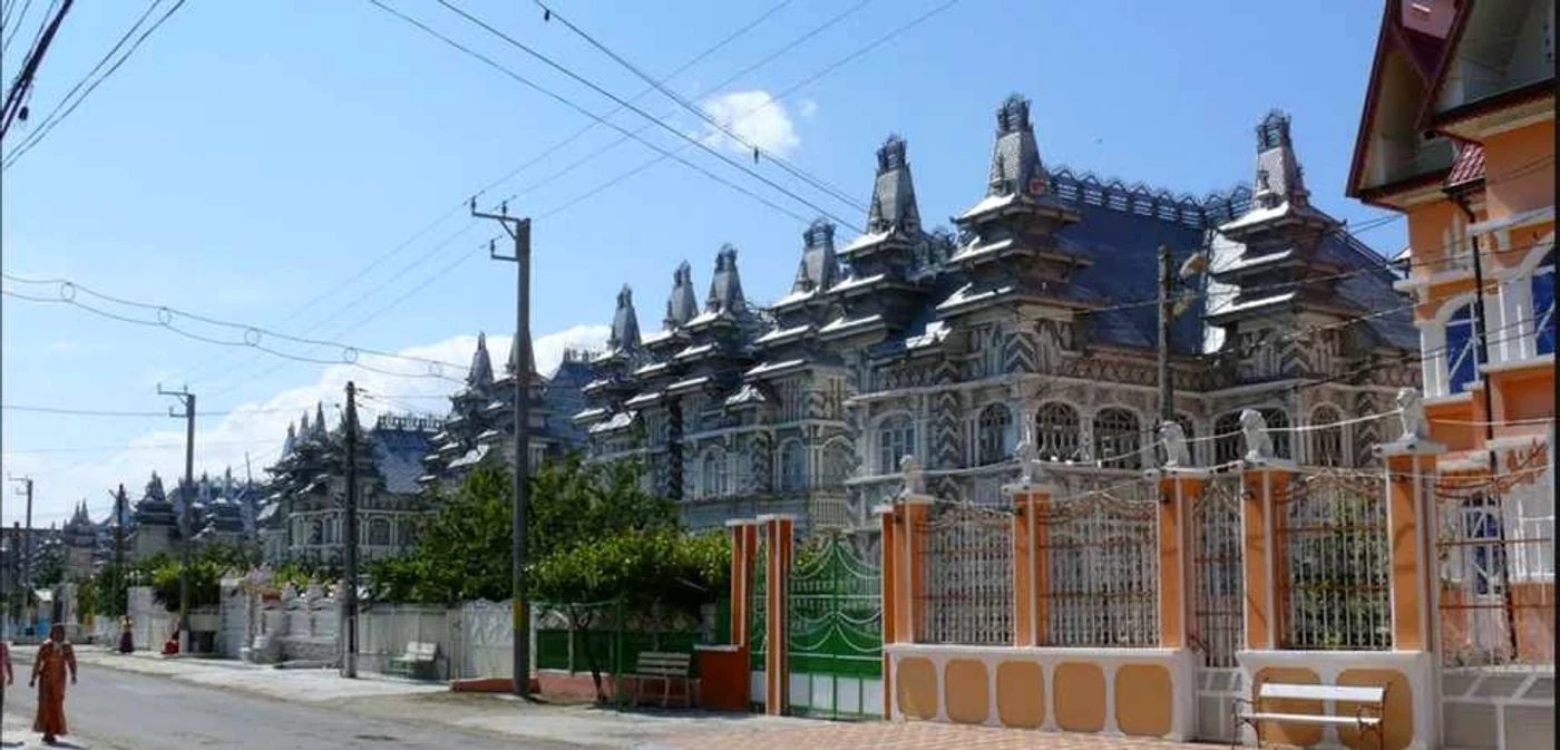 Palate ţigăneşti la Iveşti, judeţul Galaţi FOTO Costel Crângan