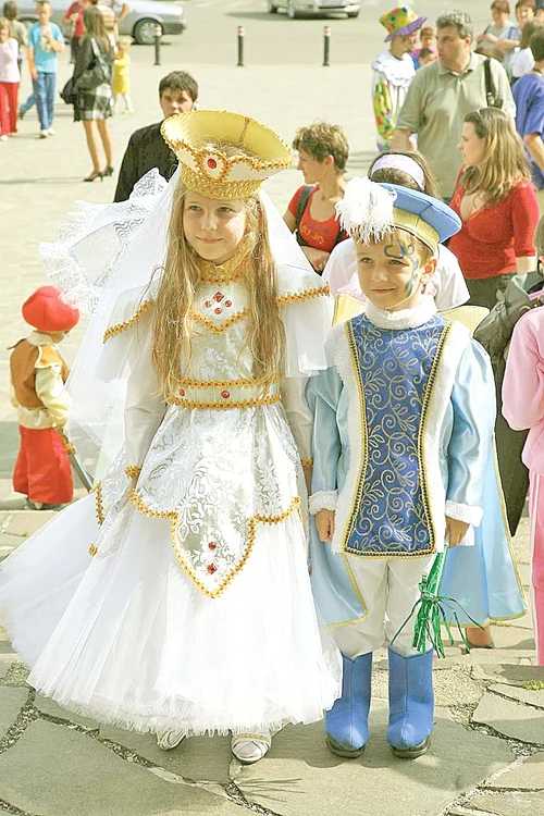La Palatul Brâncovenesc de la Mogoşoaia are loc “Carnavalul copiilor”