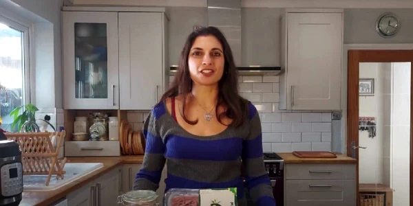 Priya Tew, dietetician și profesor de pilates Foto Captură video YouTube jpg