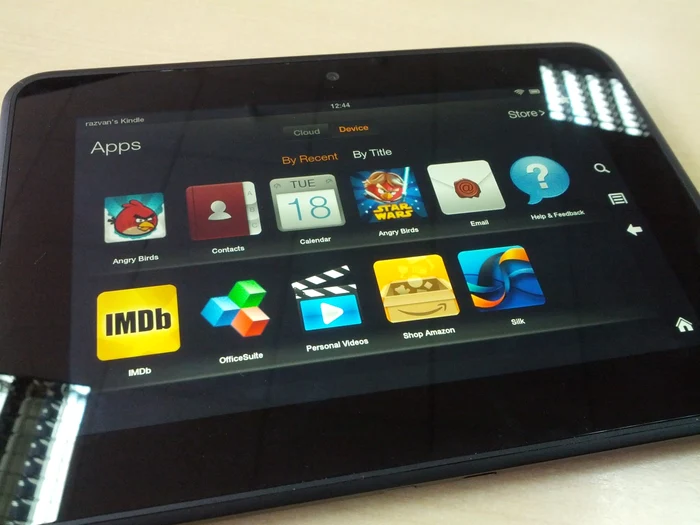 Aplicaţiile din Kindle Fire HD, pe dispozitiv şi în cloud. FOTO Adevărul