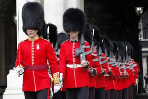2 guard bun jpg jpeg