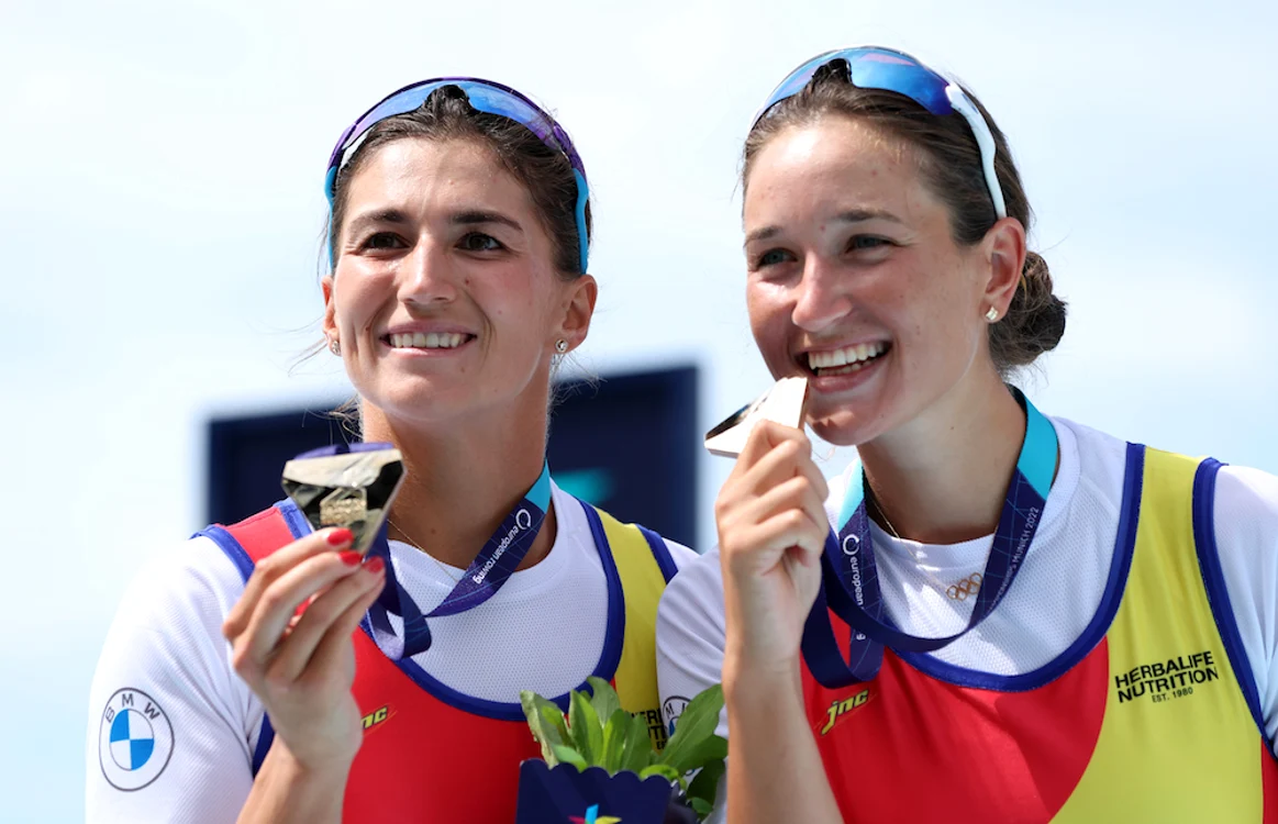 Ancuța Bodnar, Simona Radiș