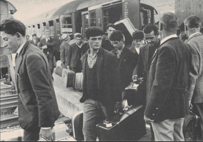 Vremurile în care italienii veneau la muncă pe șantierele din România. „Salariile pe care le găsesc muncitorii noștri sunt mulțumitoare și mult mai mari”