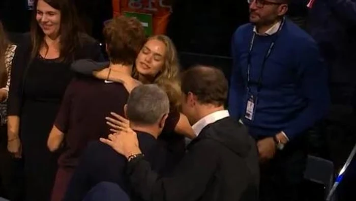 Jannik, îmbrățișat de iubita Laila la finalul finalei