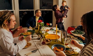 Cină în familie Foto Bon Appetit jpg