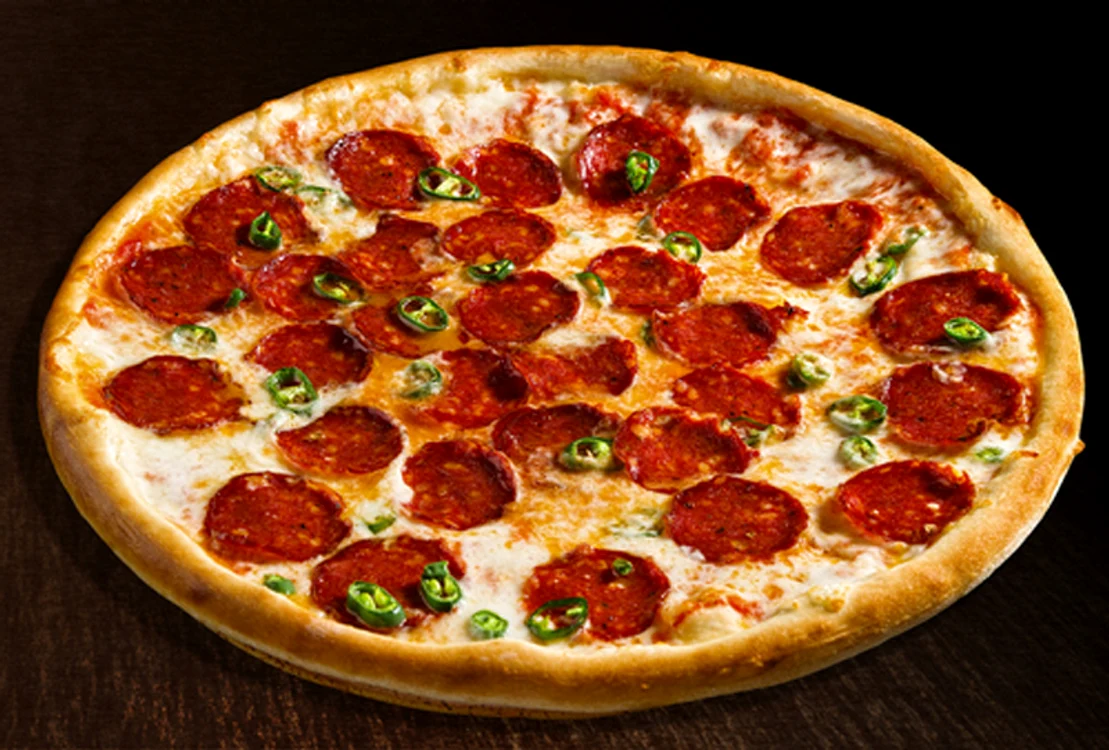 
    Pizza așa cum o știm noi astăzi a apărut după secolul al XVI-lea, dar cuvântul în sine este mult mai vechi, apare pentru prima dată într-un document în anul 997Foto: historia.ro  