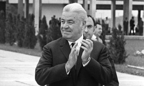 Scandal româno sovietic la Mormântul Mareşalului jpeg