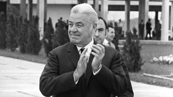 Scandal româno sovietic la Mormântul Mareşalului jpeg