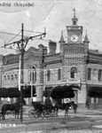 Clădirea Primăriei municipiului Chișinău, reședința județului Lăpușna, în perioada interbelică. Fotografie de F. Zemsman (© Wikimedia Commons)