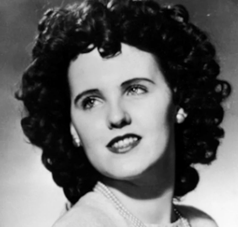
    Trupul lui Elizabeth Short a fost tăiat în douăFoto: Getty  
