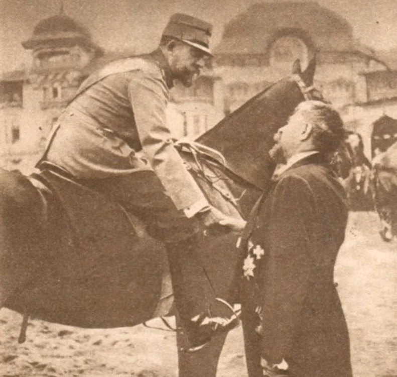 Regele Ferdinand și Ionel Brătianu la Alba Iulia, în 1922