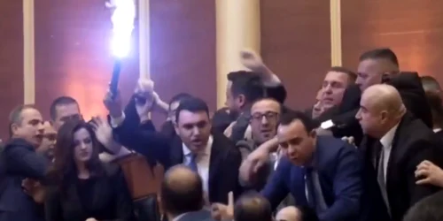 FOTO Captură Video X