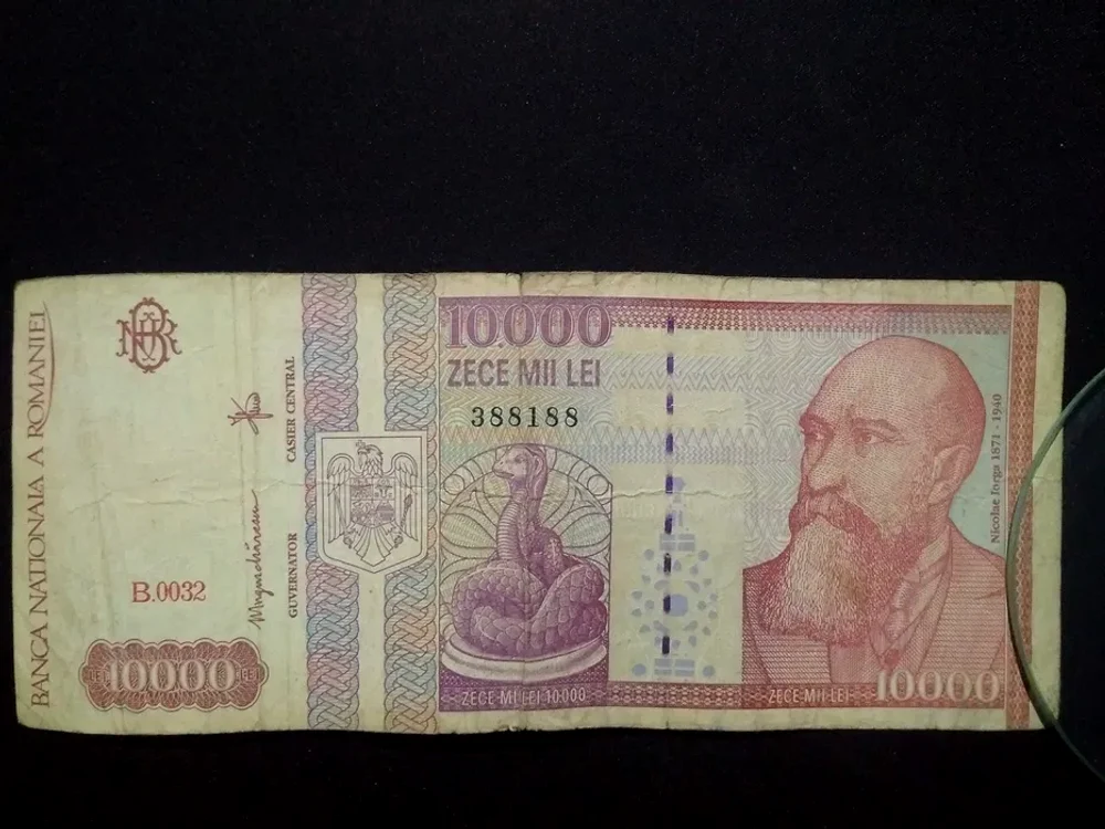 Bancnota se vinde cu 2.850 de lei / foto: olx.ro