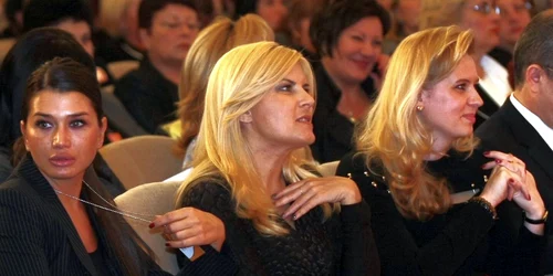 Elena Băsescu, Elena Udrea, Roberta Anastase