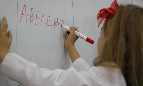 Epitetul antepus şi alte fineţuri literare jpeg