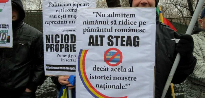 Reprezentanţii Noua Dreaptă. FOTO Bogdan Păvăloi