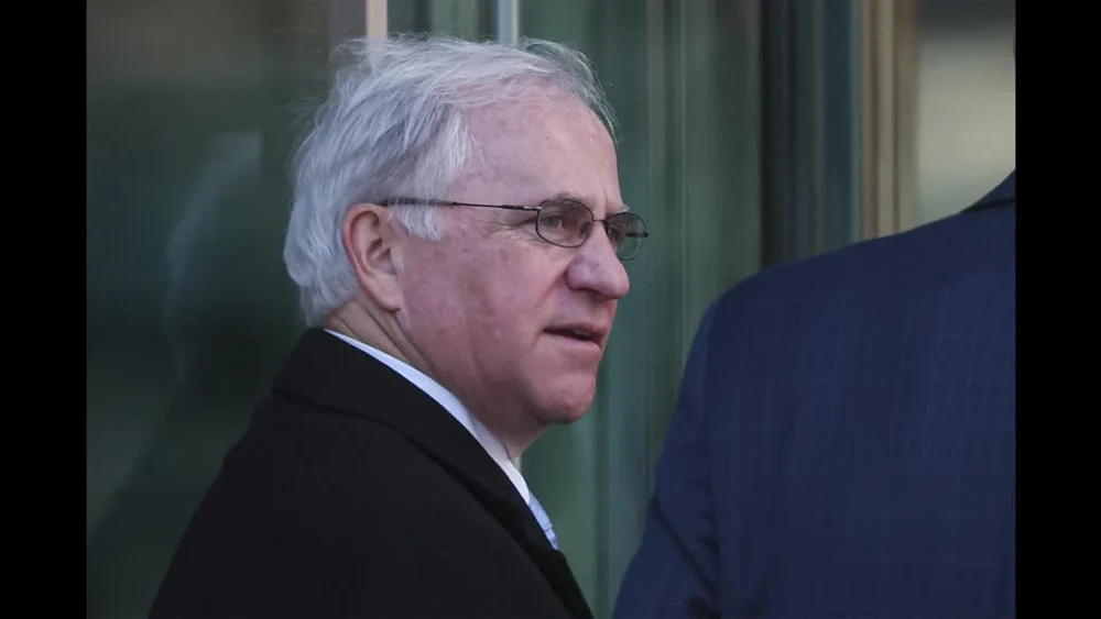 Doanld Trump a grațiat un congresman din partidul său condamnat pentru fraudă de sute de mii de dolari