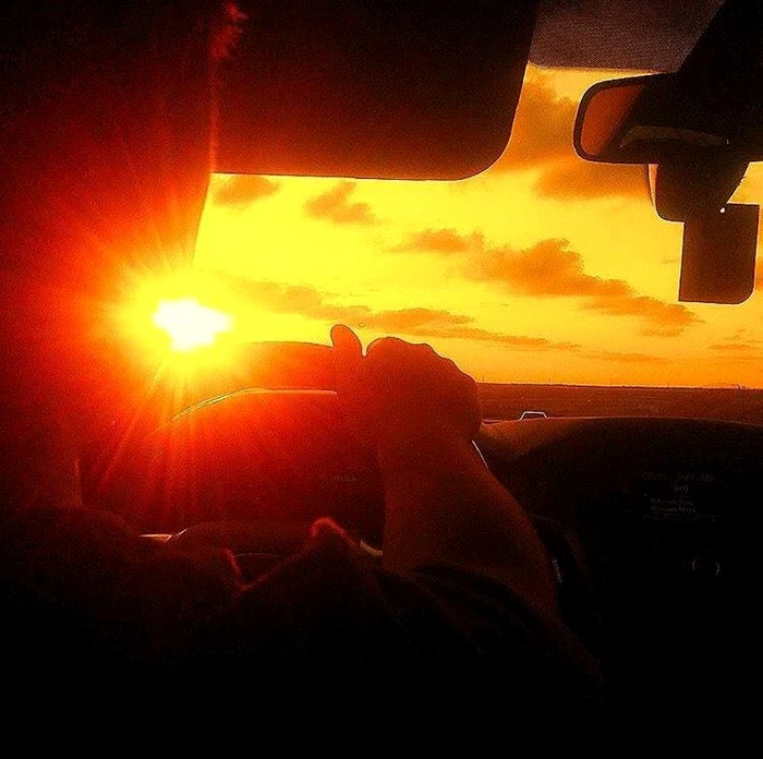 
    Soarele este inamicul numărul 1 pentru șoferi   