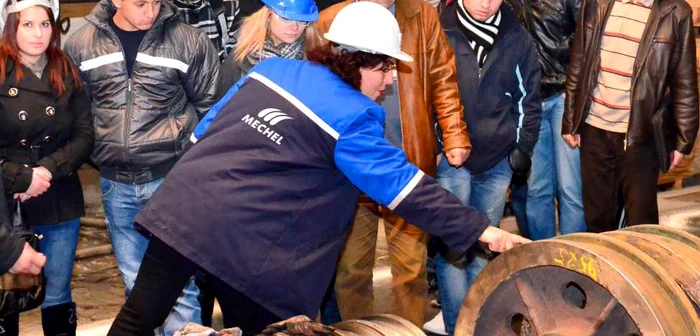 Mechel Reparaţii Târgovişte a deschis porţile pentru elevi