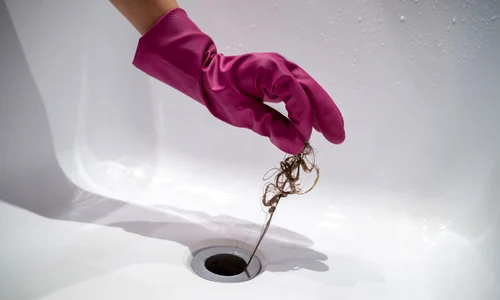 par scurgere shutterstock 2370867871 jpg