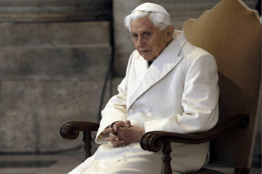 Fostul papă Benedict, dispus să depună mărturie într-un proces pentru abuzuri sexuale asupra unor minori