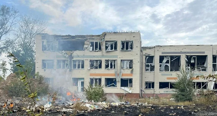 Clădire bombardată din Velika Novosilka Foto: X (Arhivă)