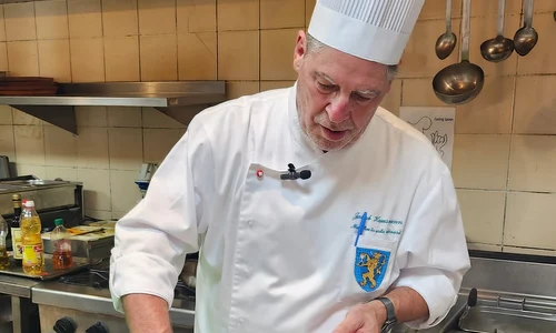 Chef Jakob Hausmann e cunoscut pentru delicatesele sale culinare