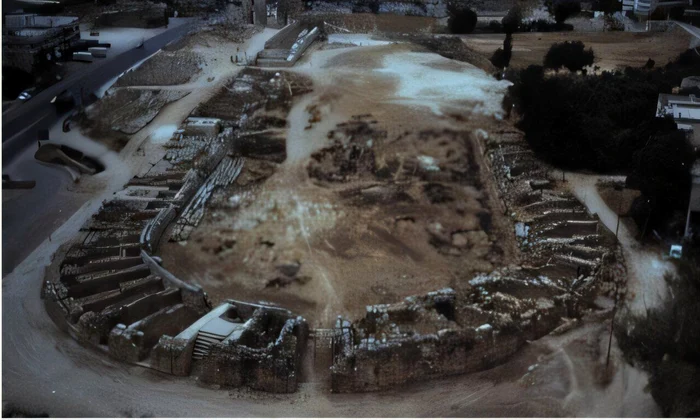 Hipodromul antic din Jerash, locul în carea a fost descoperită groapa comună (© Karen Hendrix, Universitatea din Sydney)