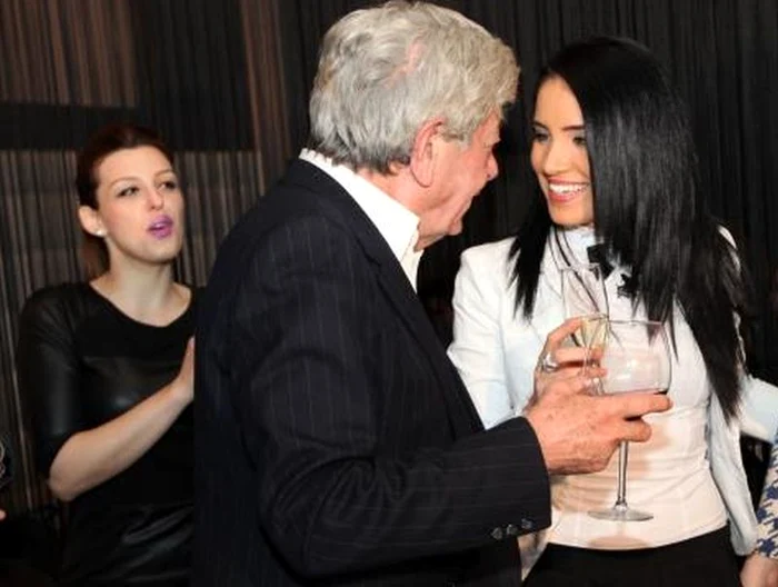 Ion Dichiseanu şi Adelina Ioana Pestriţu au ciocnit din nou un pahar de vin