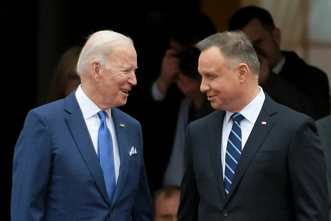 Joe Biden, preşedintele Statelor Unite ale Americii, alături de preşedintele Poloniei, Andrzej Duda. FOTO EPA EFE