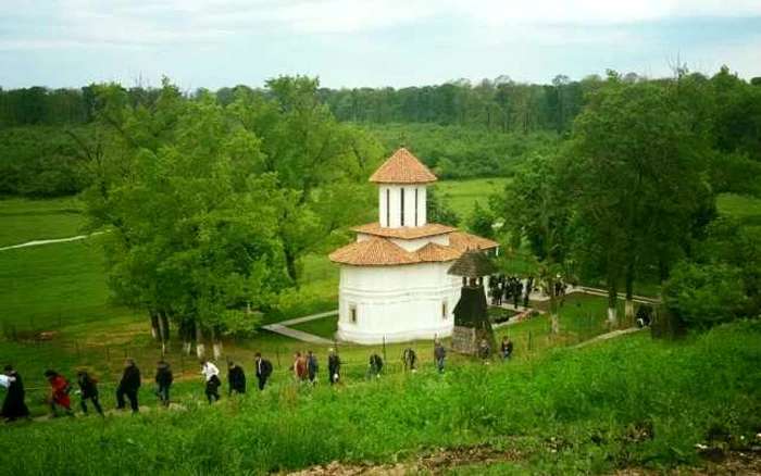 Biserica a fost ctitorită de Matei Basarab (sursă foto: Facebook Mănăstirea Coşoteni)