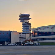 Aeroportul Internațional Henri Coandă București, foto shutterstock jpg