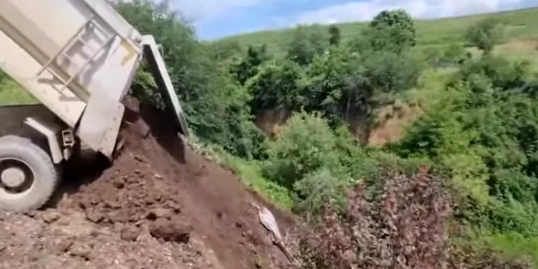 gunoi urlati prahova foto captura video facebook octavian berceanu