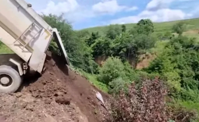 Octavian Berceanu susţine că în ultima perioadă situaţia privind arderile ilegale s-a îmbunătăţit Foto: captura video Facebook Octavian Berceanu