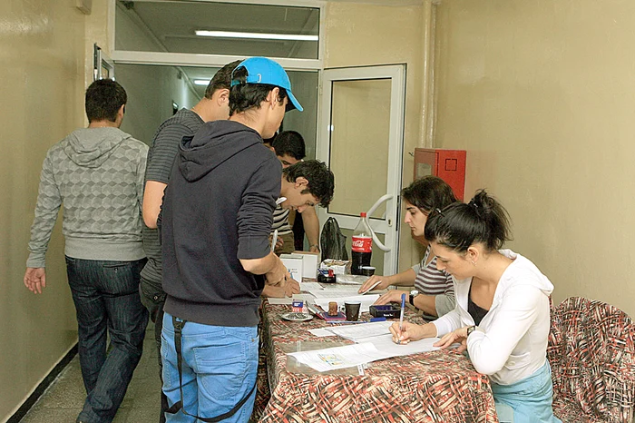 Cererile de cazare  se depun până  în 7 septembrie