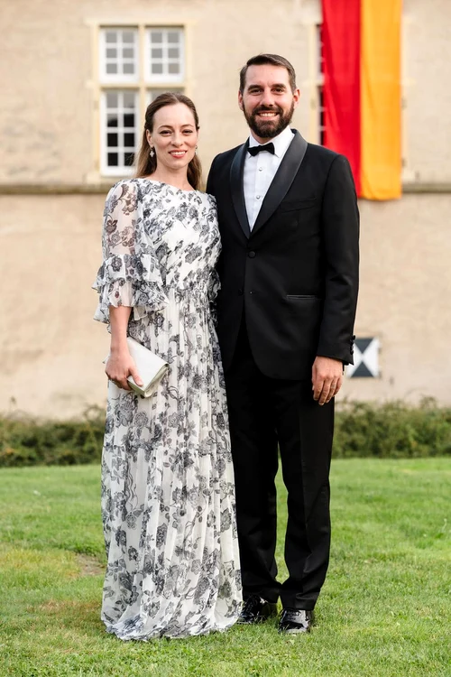 Alina Maria și Nicolae la o nuntă în Germania Facebook5 jpg