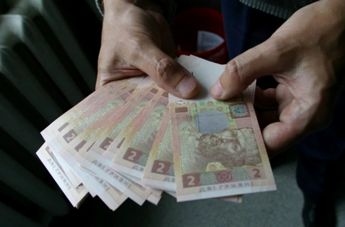 
    Cei nouă suceveni au falsificat peste 100 de bancnote ucrainiene (grivne)  